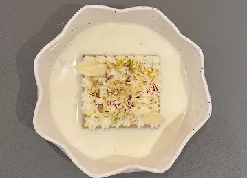 Panayaa Restaurant & Café
