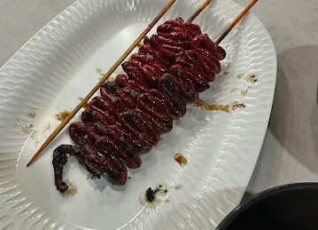 Pares Republic