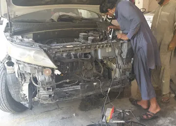 Paris Auto Repair Workshop