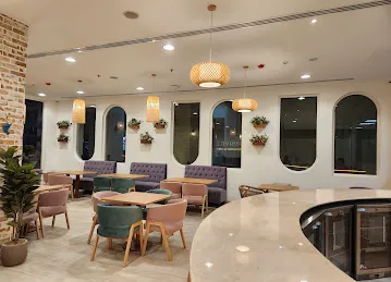 Pariyas Restaurant & Grill