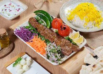 Pariyas Restaurant & Grill