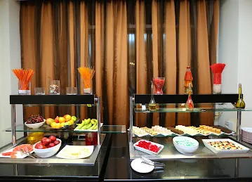 Pearl Kainan (Filipino Cuisine Restaurant)