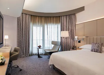 Pearl Rotana Capital Centre
