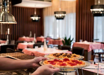 Pearl Rotana Capital Centre