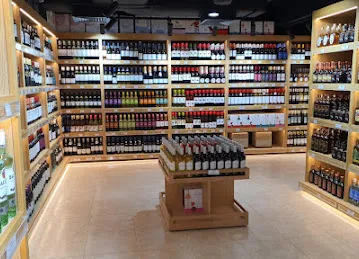 Peninsula Drinks and Food l Tourist Club Area