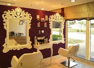Persona Salon