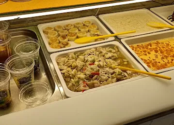 Picnic Pinoy Lomi House Restaurant