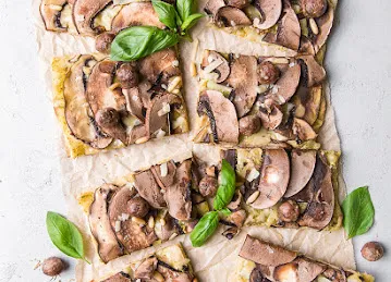 PINZA Pizza - Jumeirah Lake Towers