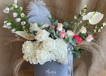 Plaisir Cadeaux et Fleurs | Flower Shop | Order Flowers Online