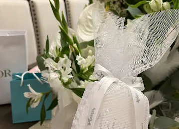 Plaisir Cadeaux et Fleurs | Flower Shop | Order Flowers Online