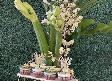 Plaisir Cadeaux et Fleurs | Flower Shop | Order Flowers Online