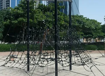 Play Ground Cluster Q