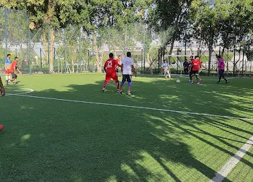 Pond Park Football Ground