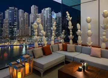 Pool Bar