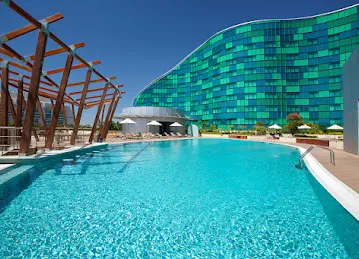Pool Bar & Terrace