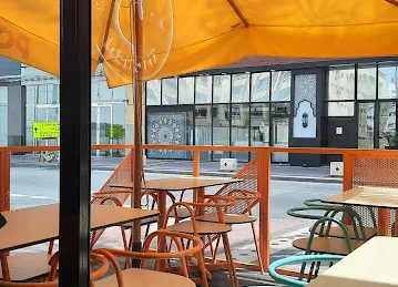 Popeyes Louisiana Kitchen - Al Rigga