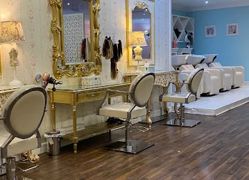 Pout Salon & Spa