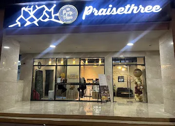 Praisethree Dreamcake Café