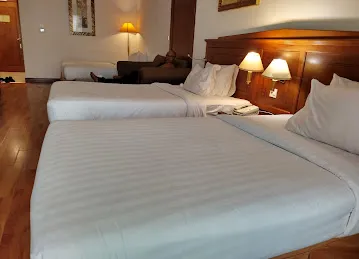 PREMIERE HOTEL APARTMENTS