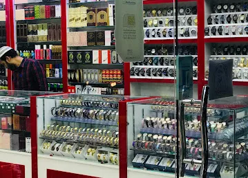 PROMINENT PHONES AND GIFTS