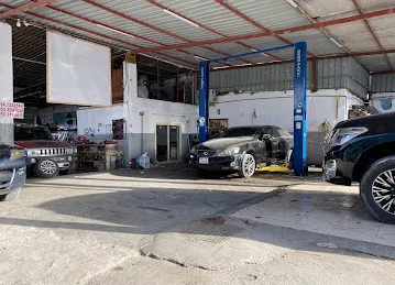 Qadri Garage