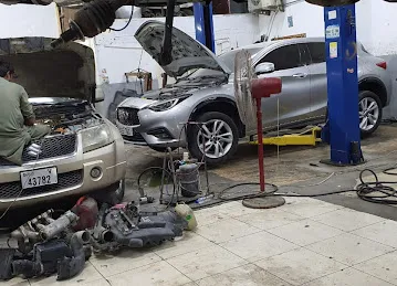 Qadri Garage