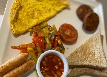 Qisocafe Foodmart Happiness