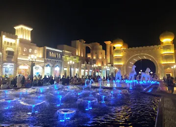 قرية الصنعة للمنتجات الاماراتية alsanaah village for Emirati products