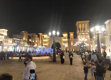 قرية الصنعة للمنتجات الاماراتية alsanaah village for Emirati products