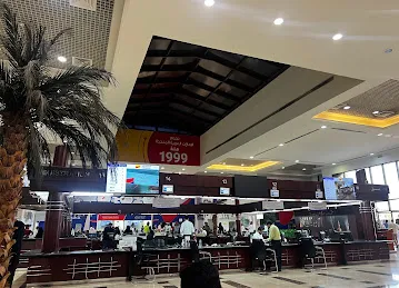 قرية تسجيل بالشارقة بشارع محمد بن زايد