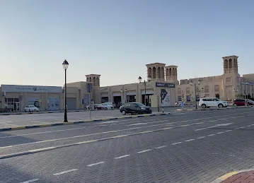 قرية تسجيل بالشارقة بشارع محمد بن زايد