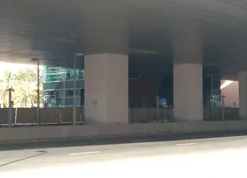 R 70 - The Gardens Metro Station