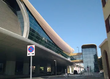 R 70 - The Gardens Metro Station