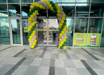 R Rich Supermarket