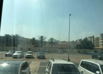 R437 bldg 8 Al Wasl