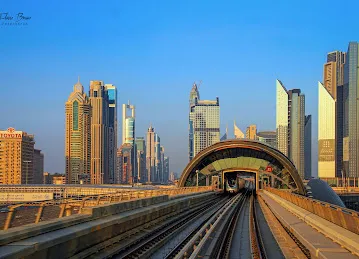 R73 - Red Line Metro Station