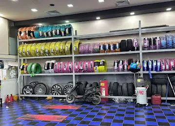 RADVIN ABDOLLAH GARAGE