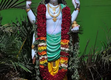 Rajan Vaidyar-AyurRaha-Ayurvedic, (Al Raha )