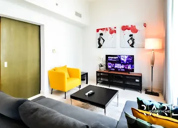 Rare Holiday Homes - Loft East L205