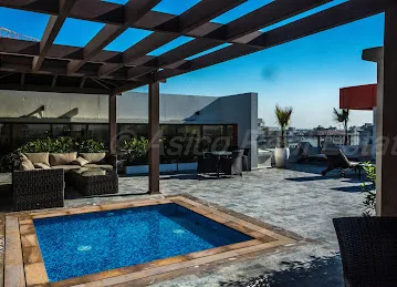 Razn House