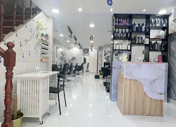 Razzle dazzle ladies beauty salon