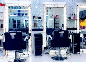 Reem Al Warqa Salon
