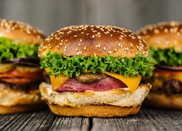 Regal Burger