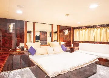 Rent Yacht in Dubai
