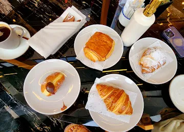 Risen Café and Artisanal Bakery, Jumeriah Village Circle