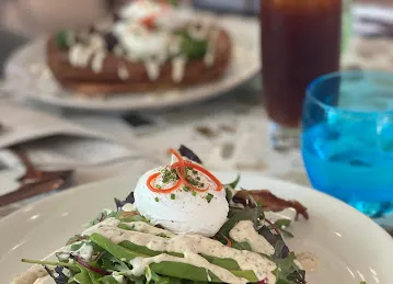 Risen Café and Artisanal Bakery, Jumeriah Village Circle