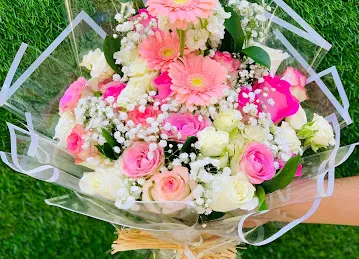 Rivan flowers & Gifts ريفان للزهور و الهدايا