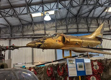رمزالا صاله التجارةقطع غيارومکاين السيارات المستعملة