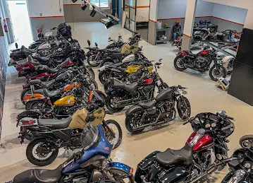 ROADRIDERS BIKE L.L.C