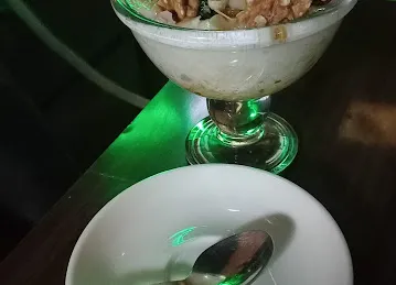 Rokn Al Amaken Cafe